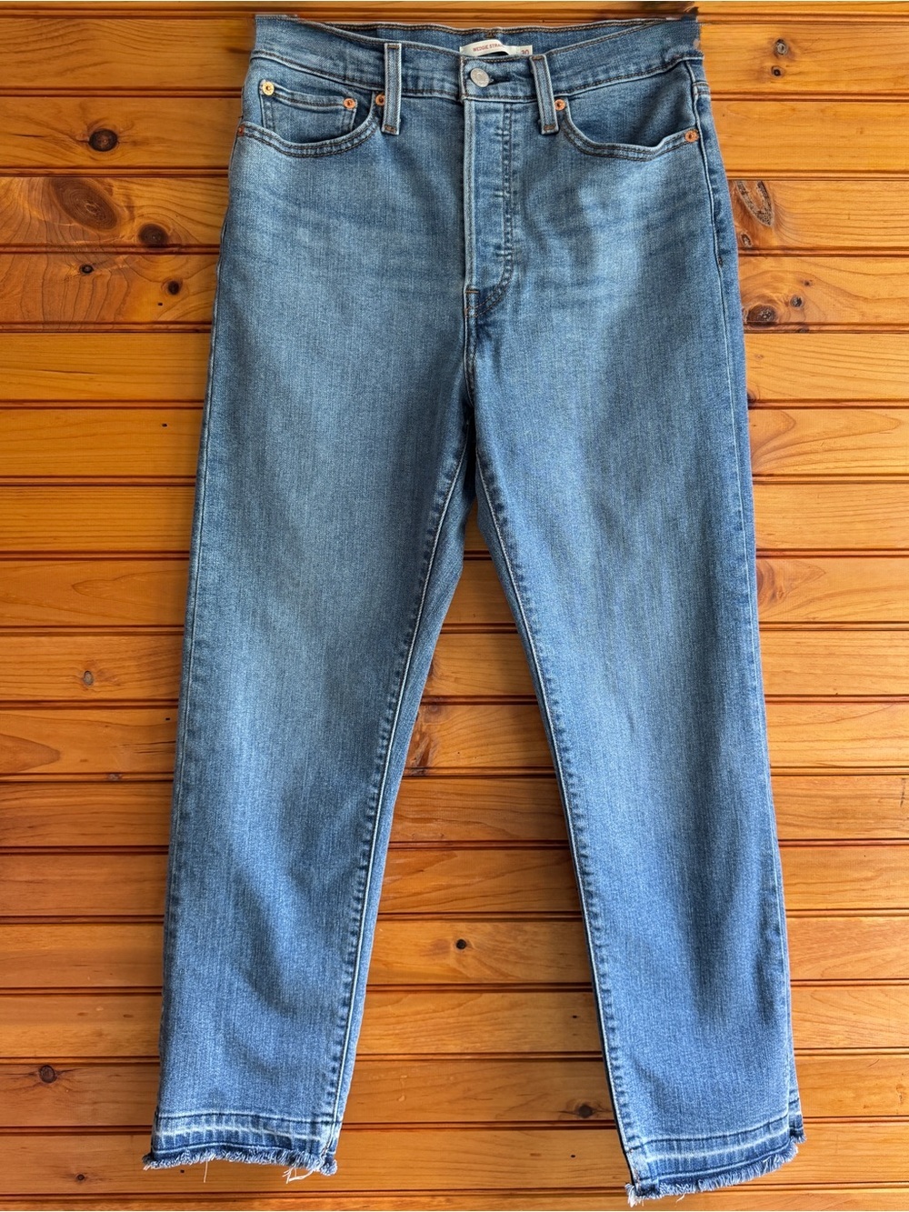 Levi’s Wedgie Straight Jeans W30 L28 Raw Hem Mid Rise Ankle Denim 30 Blue